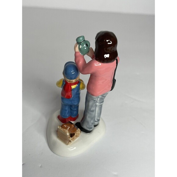 Dept 56 Snow Village “Another Man’s Treasure” Set Of 2 Shoppers Missing One BOX - Picture 5 of 11